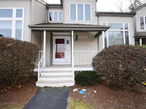 22 Willow Pond Dr Unit 22, Rockland, MA 02370