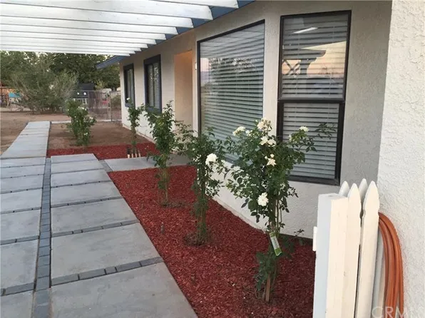 22355 Standing Rock Rd, Apple Valley, CA 92307