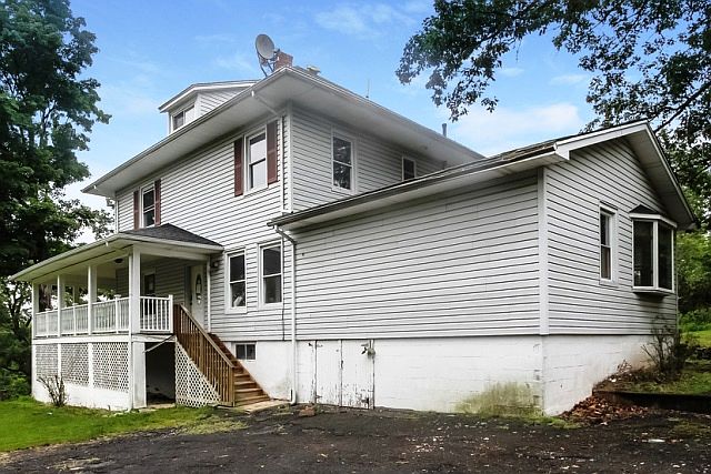 1st image of 140 Gould Ave