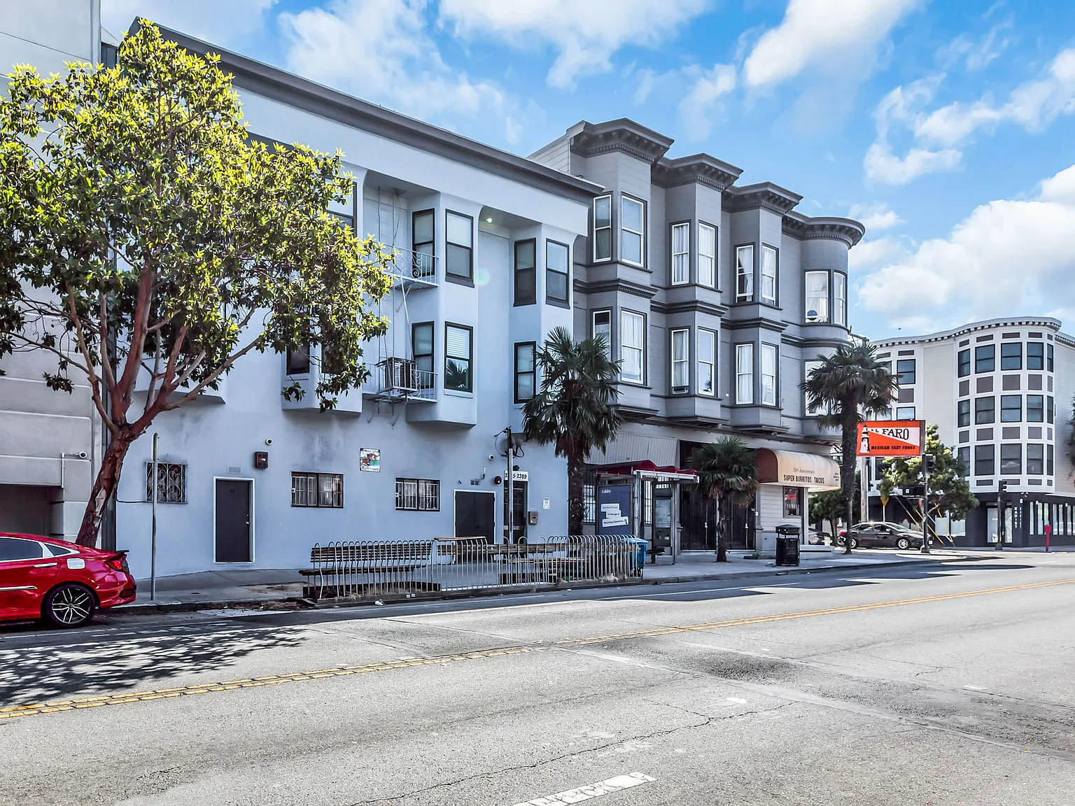 2385 Folsom — Photo 2
