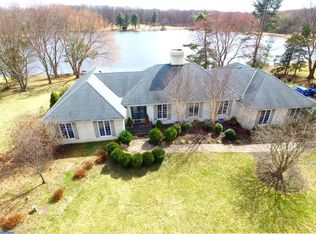 55 W Shore Dr, Pennington, NJ 08534