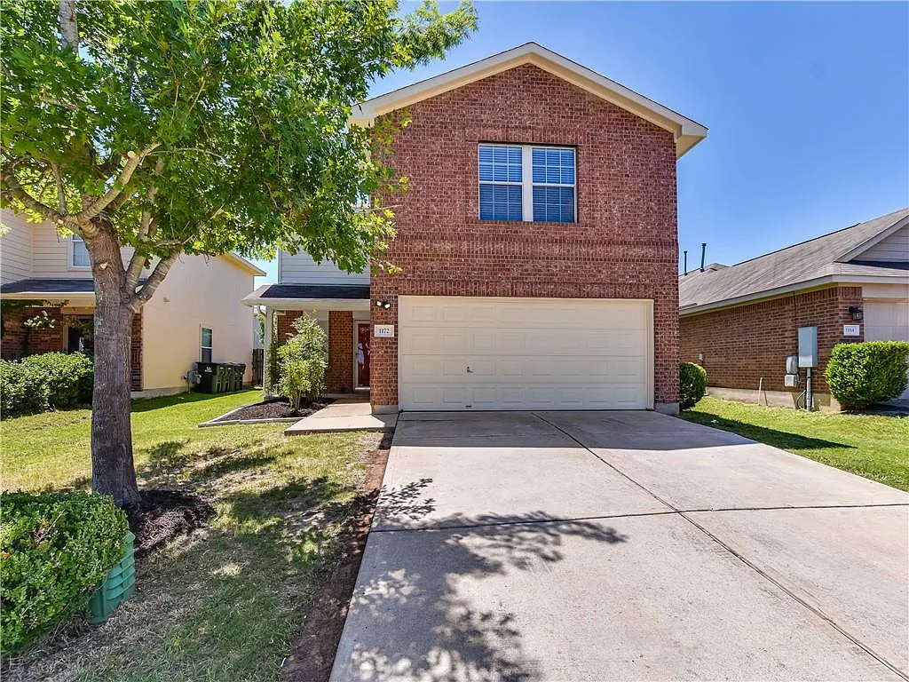 3 bed, 2.5 bath, 1700 sqft, $1,795 — Photo 2