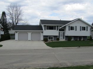 301 Thelma St, Hudson, IA