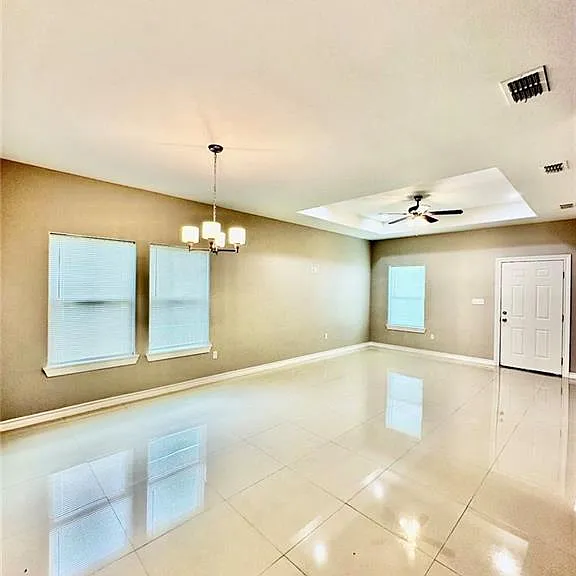 1022 Escondido Ln W #A — Photo 2