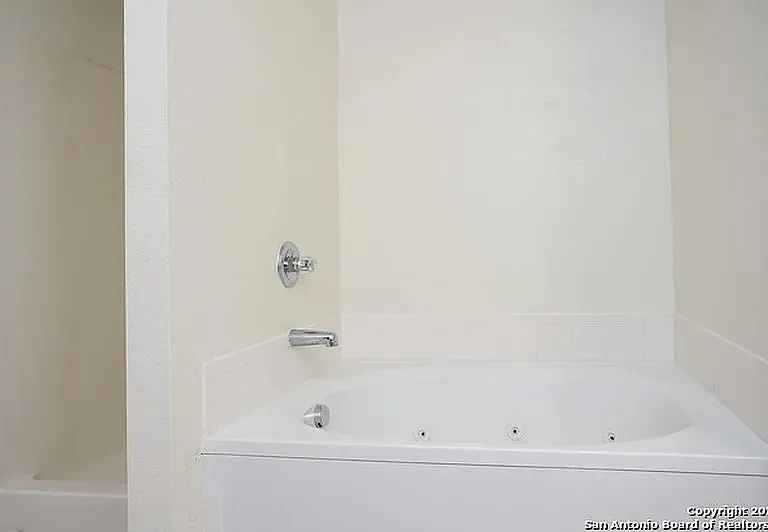 10002 Powderhouse Dr — Photo 15