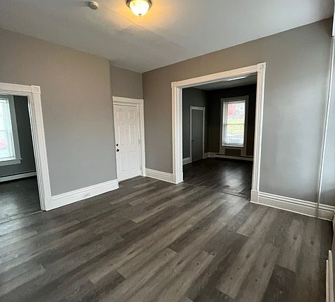 2nd image of 241 Saratoga St #1
