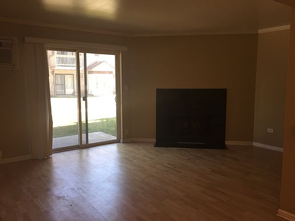 3rd image of 452 E Spruce Dr APT 3A