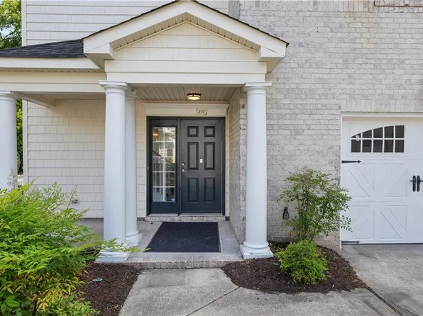 428 Blue Beech Way, Chesapeake, VA 23320