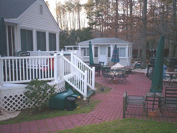 Backyard Brick Patio