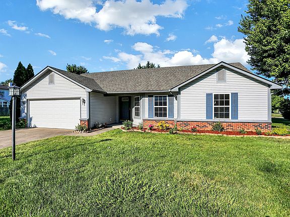 2nd image of 2032 Cross Willow Ln