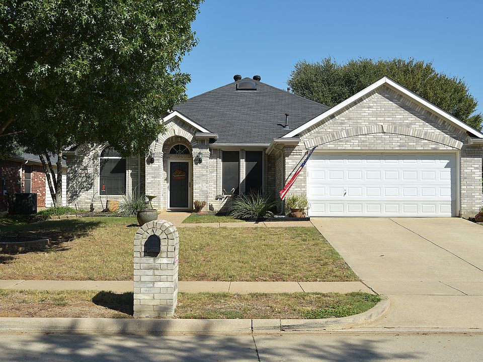 1st image of 1613 Redwood Dr