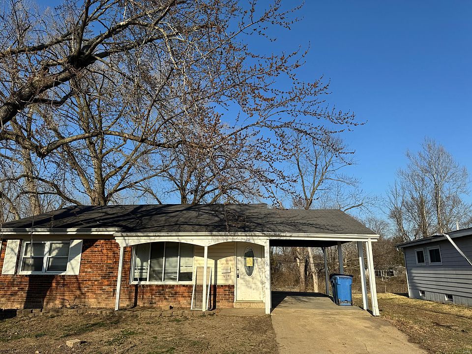 1st image of 315 Moule Dr