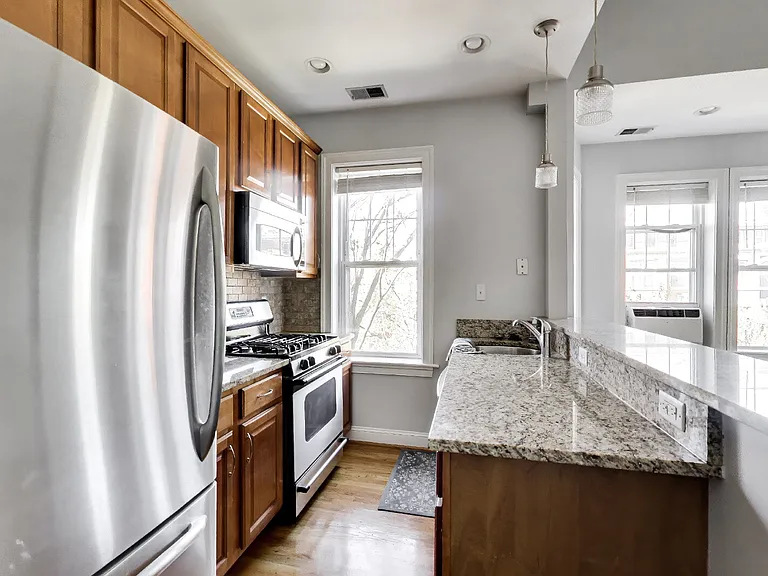 1929 1st St NW #204 — Photo 6