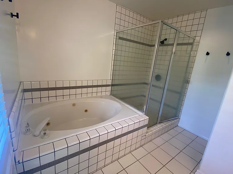 3975 Kalakaua Pl — Photo 11