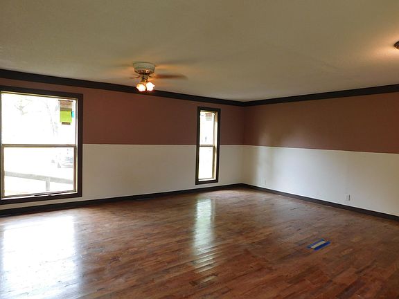 4th image of 611 E 23rd St