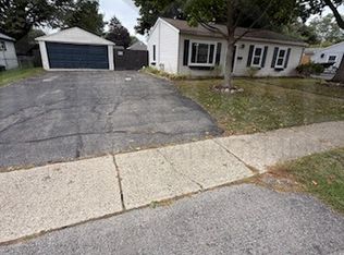 6412 Marcy St, Brighton, MI 48116