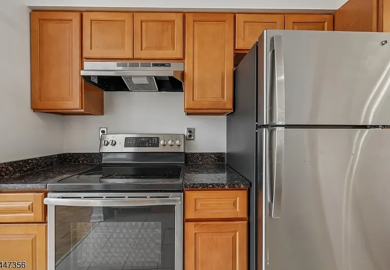 135-167 S Maple Ave #137-H — Photo 22