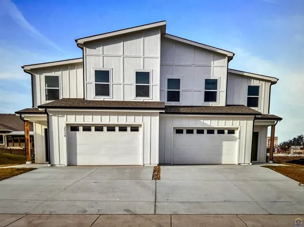 2528 Arlene Pl, Lawrence, KS 66046