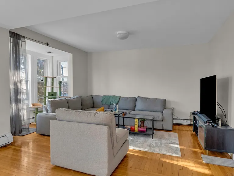53 Montowese St #2 — Photo 2
