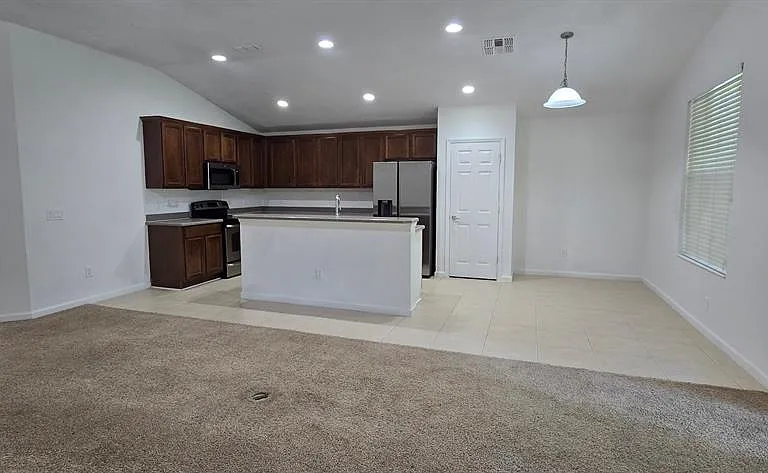 4170 SW 47th Ct — Photo 5