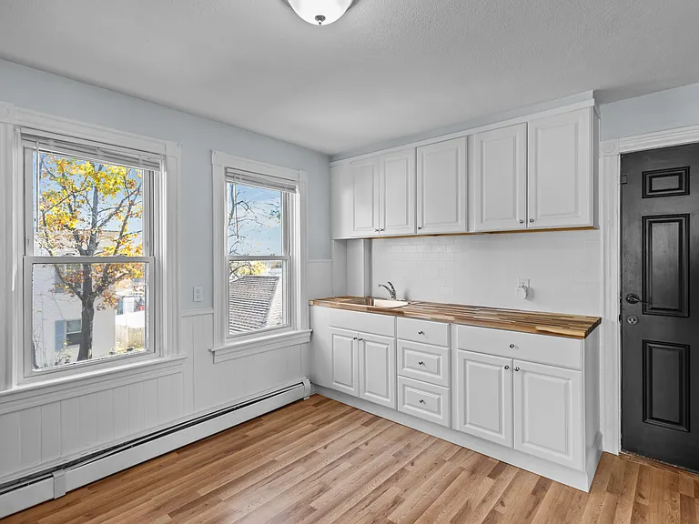 60 Morris Ave #2 — Photo 24