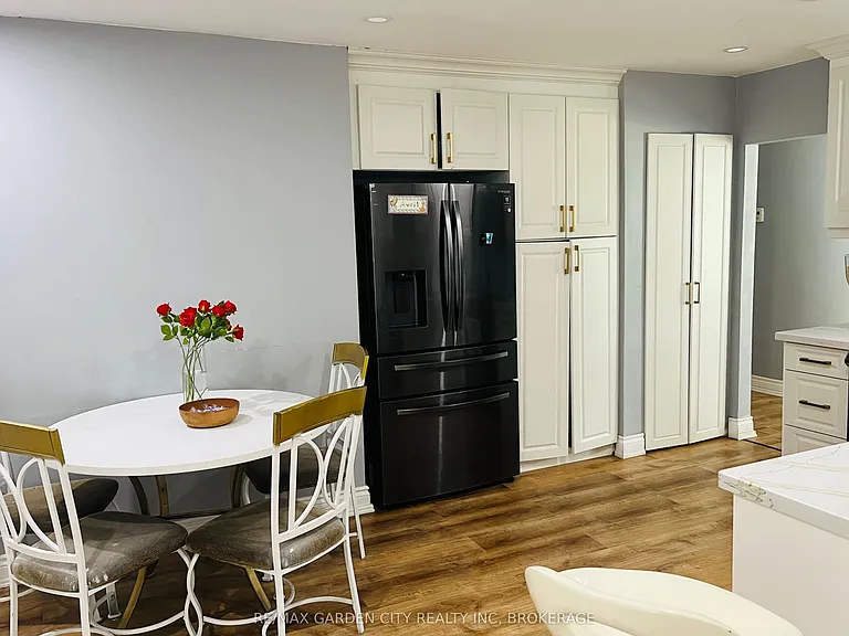 431 Niagara Blvd — Photo 14