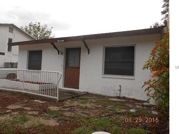 2nd image of 2062 Los Lomas Dr