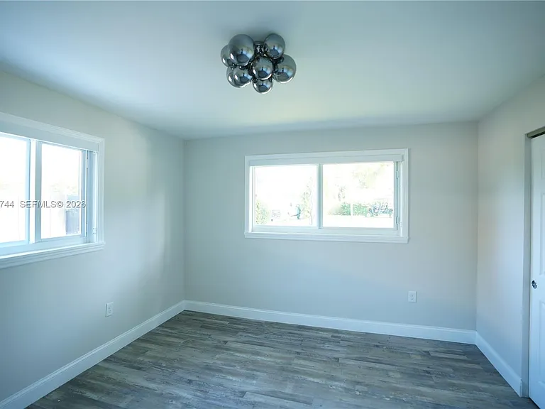 2573 Conroy Dr — Photo 39