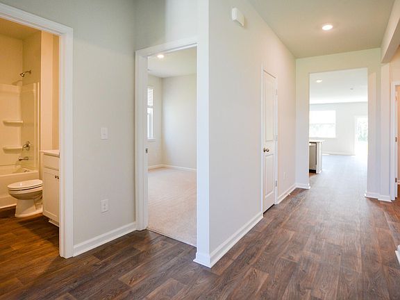 2nd image of 411 Zenith Blvd