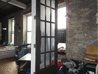 Rented by Rennit Inc.