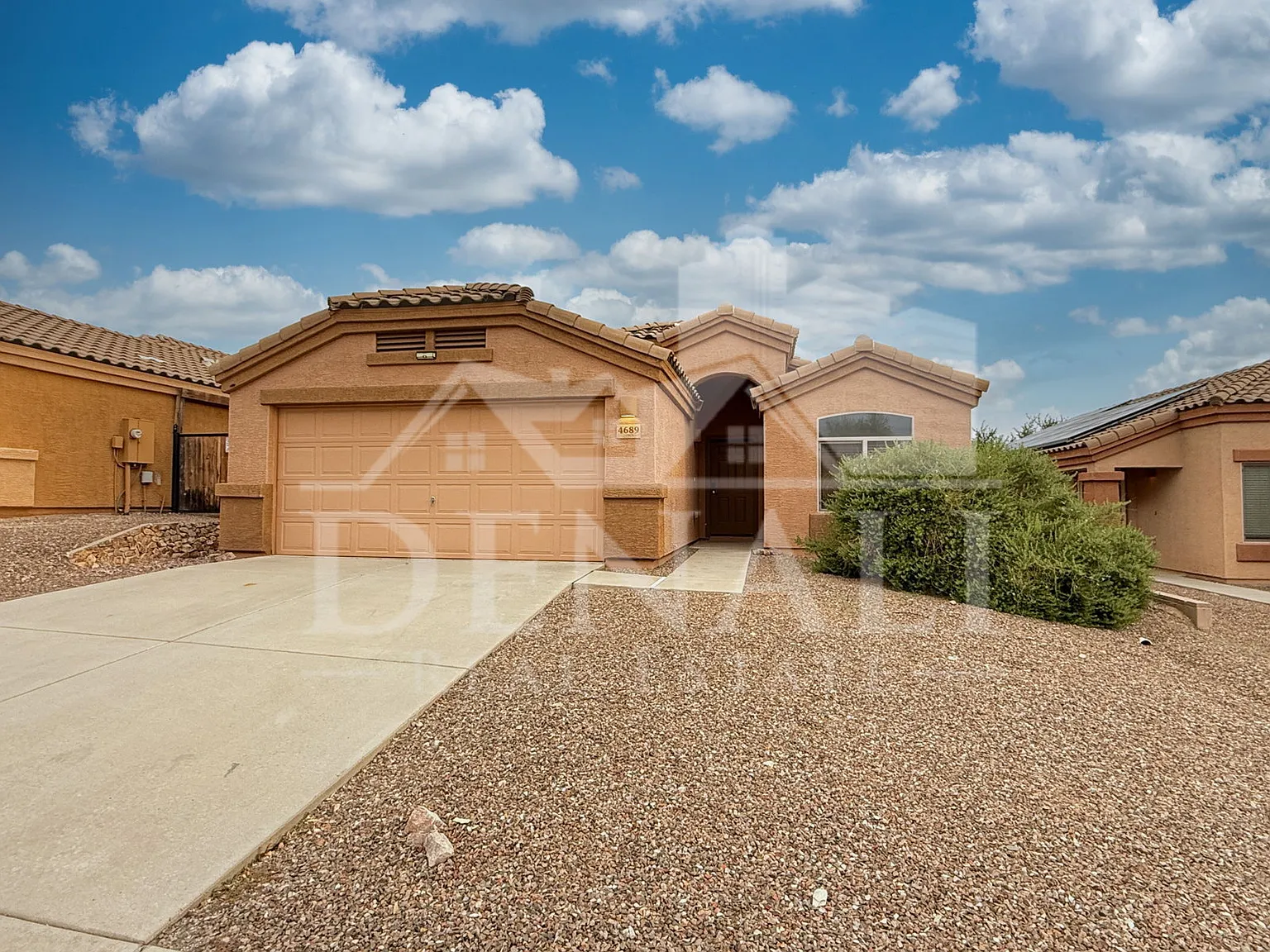 3 bed, 2.0 bath, 1610 sqft, $1,995 — Photo 2