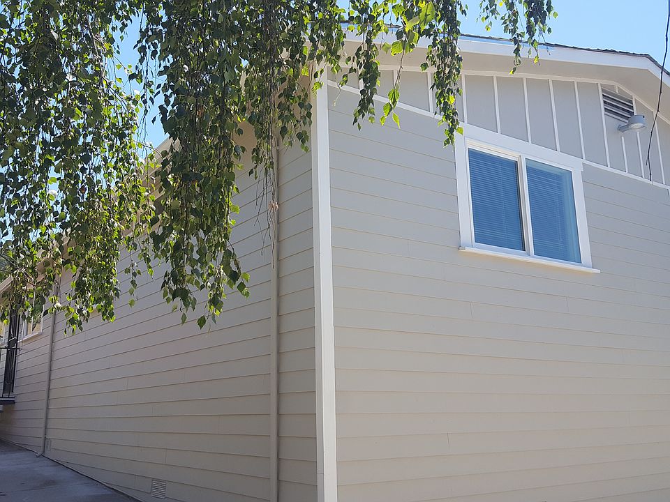1st image of 7628 Macarthur Blvd #1