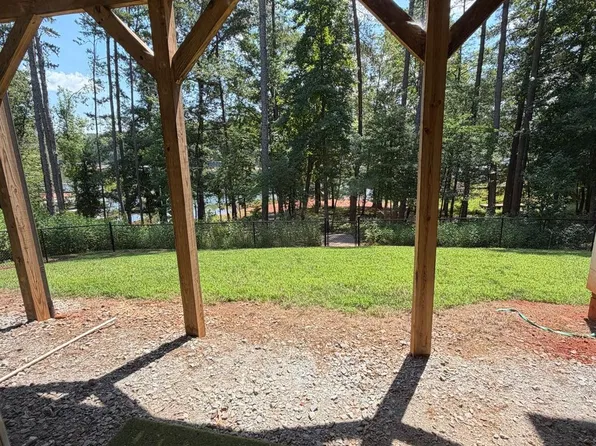 206 Elm Dr, Westminster, SC 29693