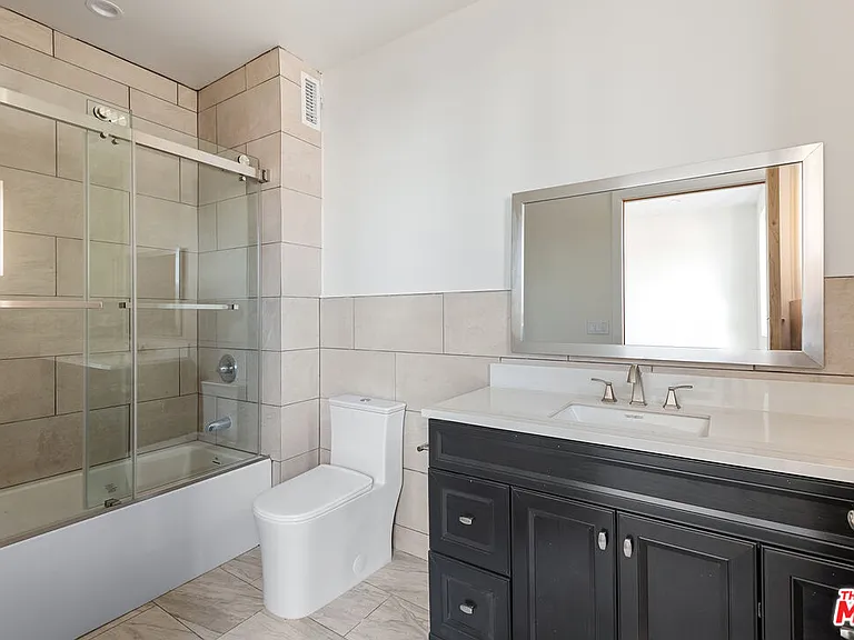 1429 S Bedford St #301 — Photo 12