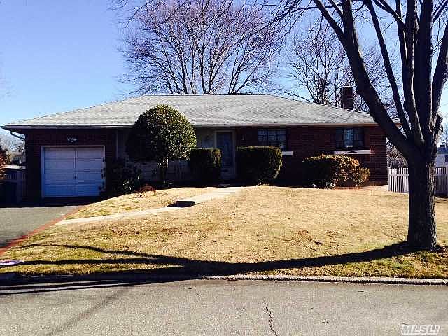 1st image of 39 Carrington Dr