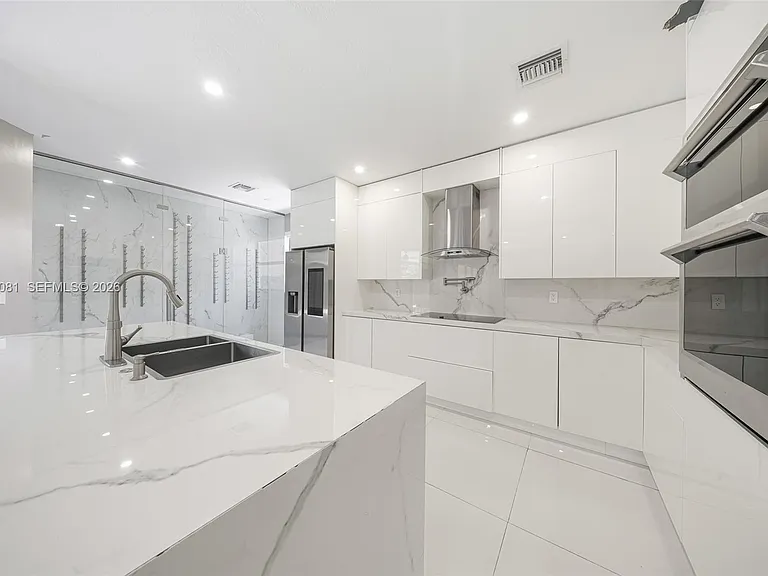 11731 SW 234th St — Photo 16