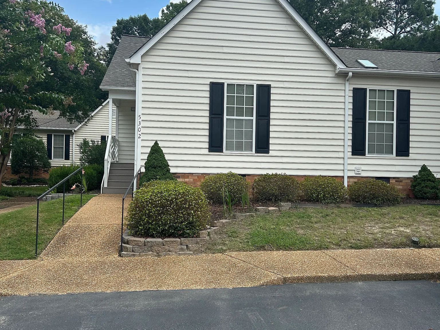 3 bed, 1544 sqft, $2,200 — Photo 1