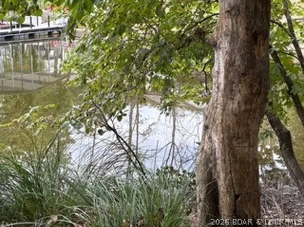 709 Muirfield Dr, Sunrise Beach, MO 65079