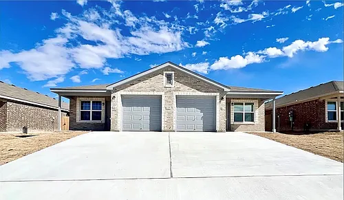 209 Dolphin Dr #B Photo 1