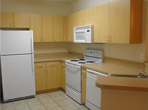 2nd image of 1510 Belmont Pl