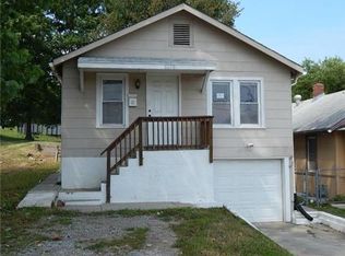 8620 E Wilson Rd, Independence, MO 64053