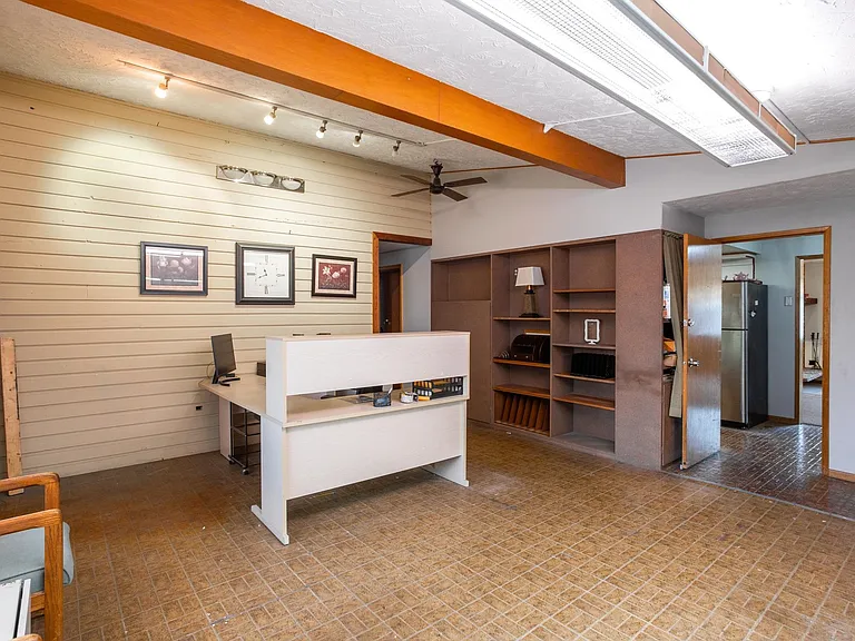 10623 E Montgomery Dr — Photo 23