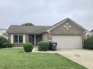 9524 W Canter Ct, Yorktown, IN 47396