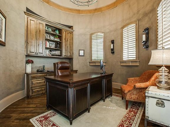 4th image of 1405 Shady Hollow Ct