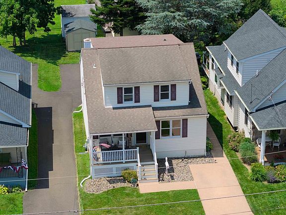 2nd image of 642 Harrison Ave