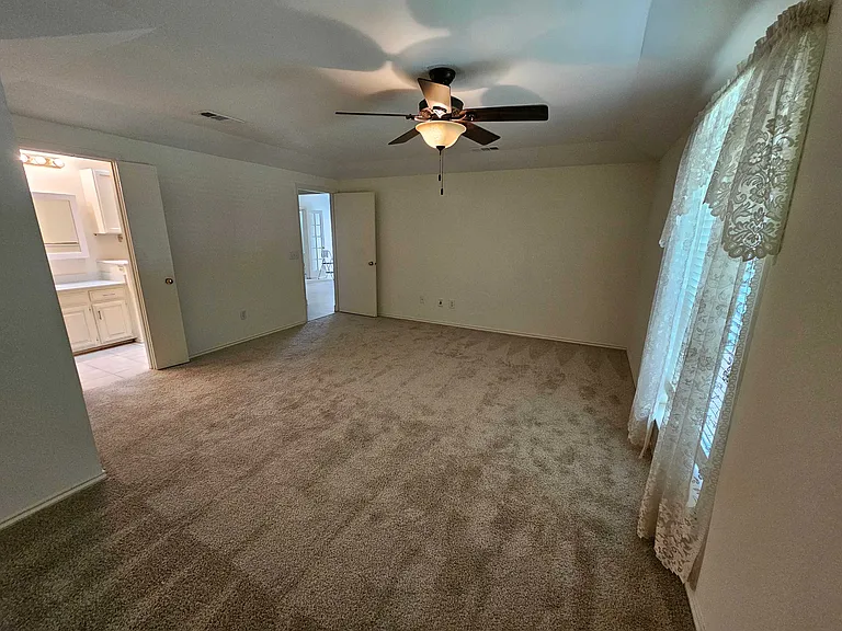 1608 Nest Pl — Photo 3