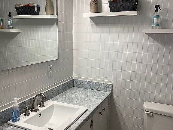 Bathroom 2