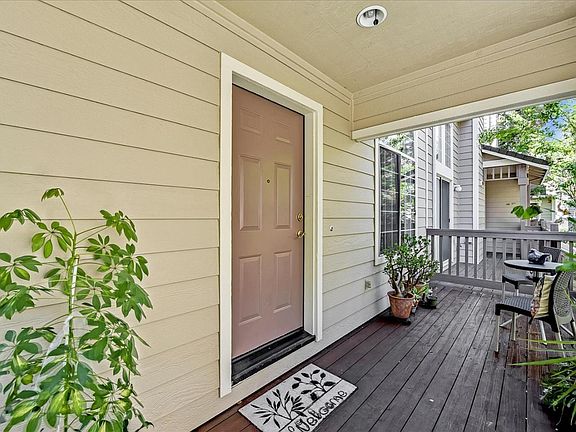 3rd image of 1860 Northwest Cir
