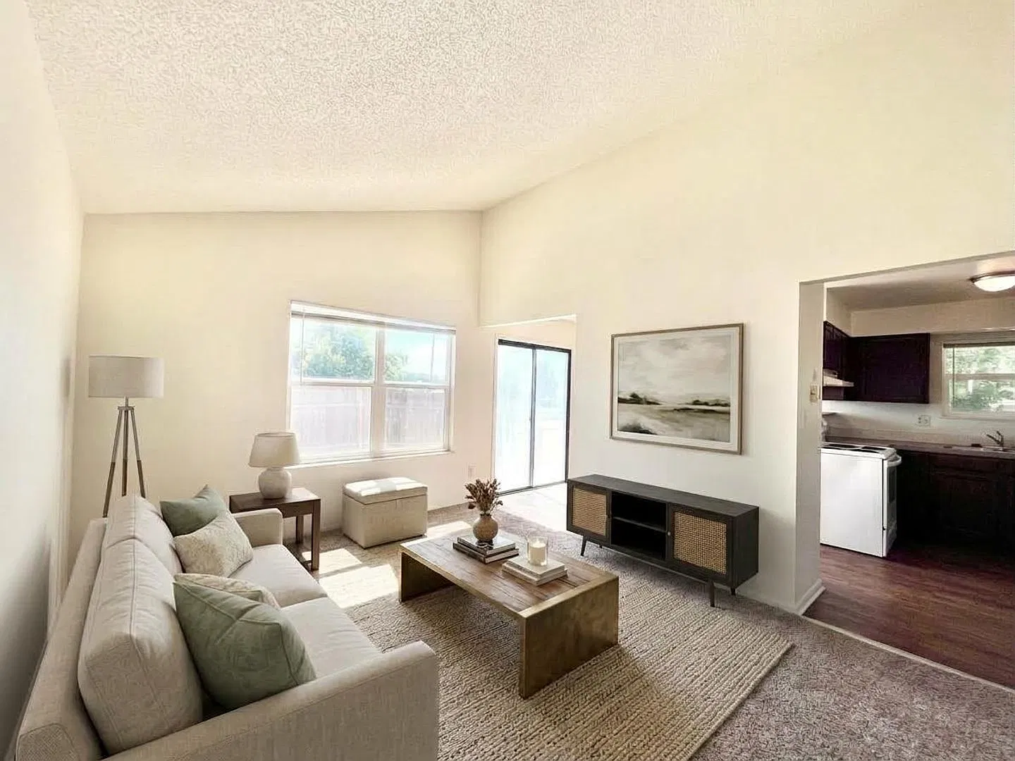 3 Bedroom, 1.5 Bathroom Home in SW Loveland! — Photo 3
