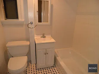 Rented by Bond New York